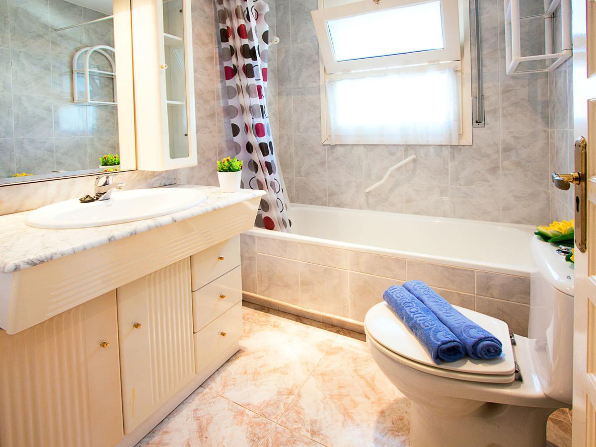 Holiday Home Requesens Canal Empuriabrava Exterior foto