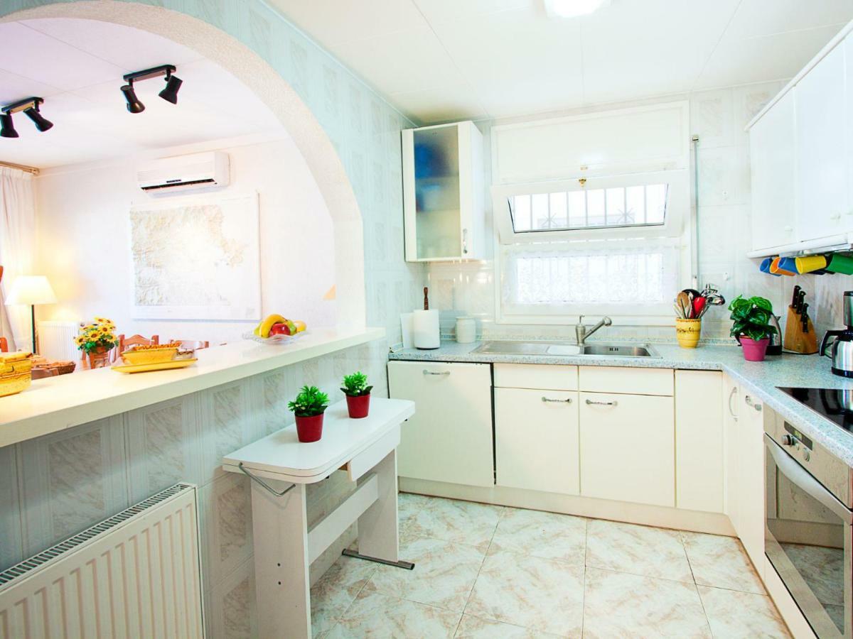 Holiday Home Requesens Canal Empuriabrava Exterior foto